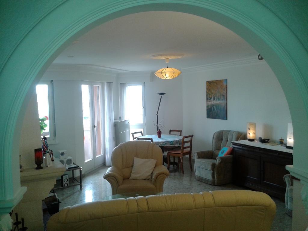 Le Lacustre 4Th Floor Port-Valais Habitación foto